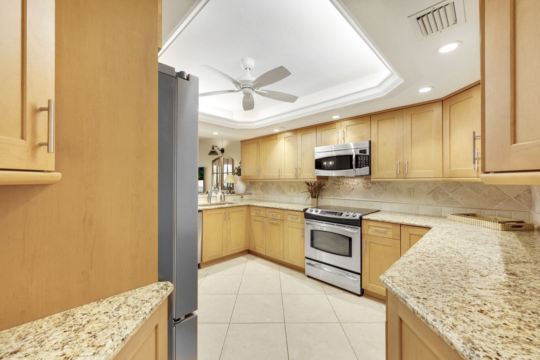 26880 Wedgewood Dr #305, Bonita Springs, FL 34134