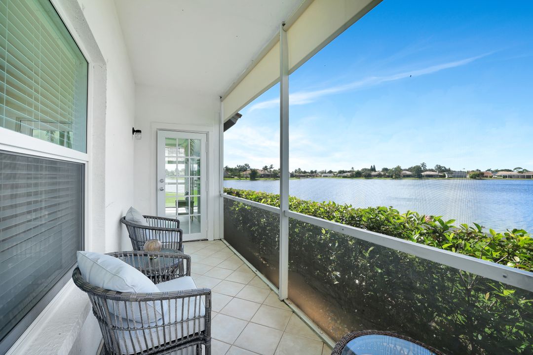 613 Windsor Sq #101, Naples, FL 34104