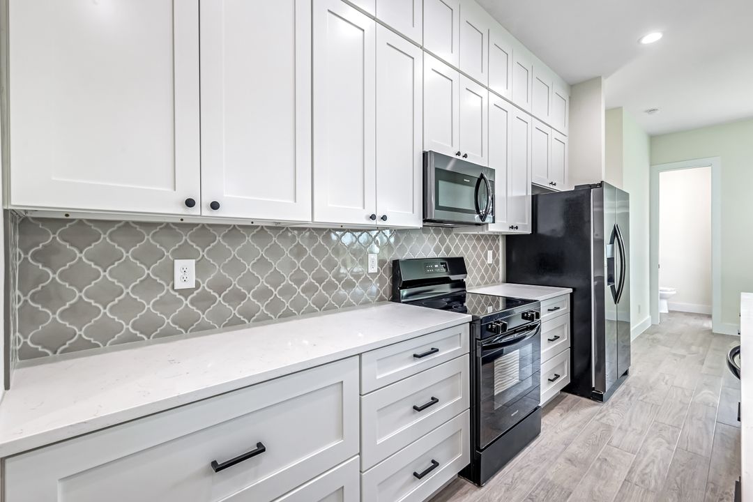 3445 NE 21st Ave, Cape Coral, FL 33909