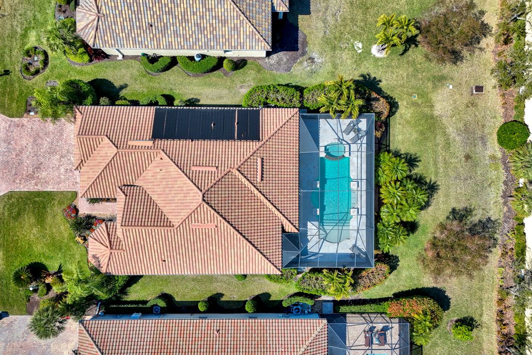 9298 Quarry Dr, Naples, FL 34120