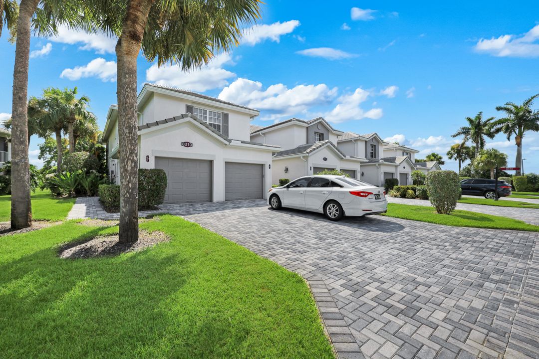 8310 Whisper Trace Way #102, Naples, FL 34114