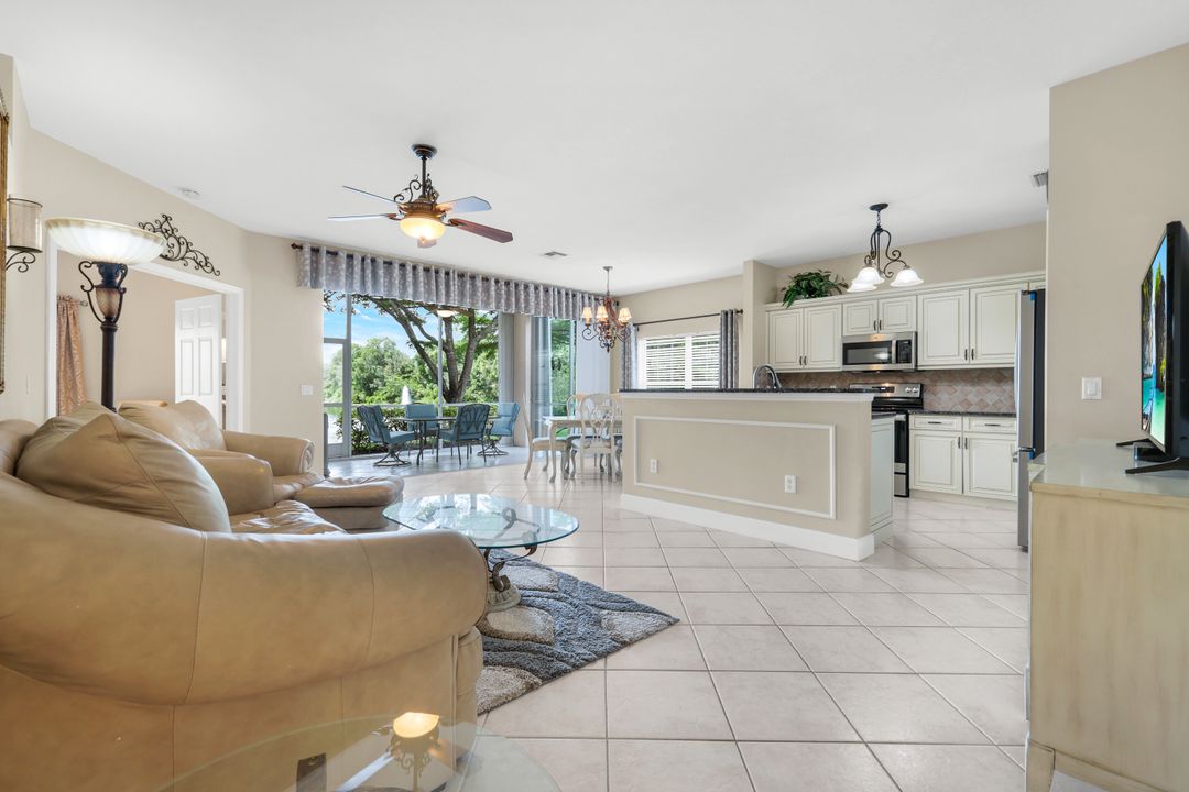 5650 Northboro Dr #102, Naples, FL 34110