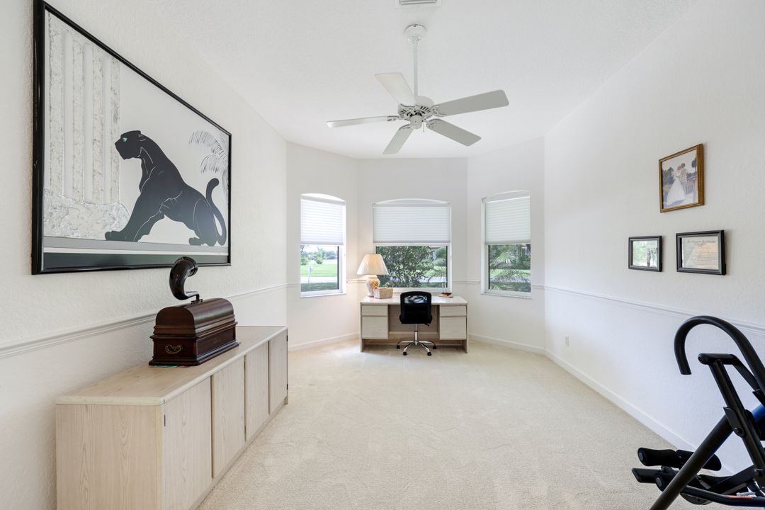 2079 Imperial Cir, Naples, FL 34110
