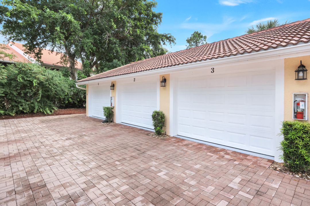 2415 Bayou Ln #3, Naples, FL 34112