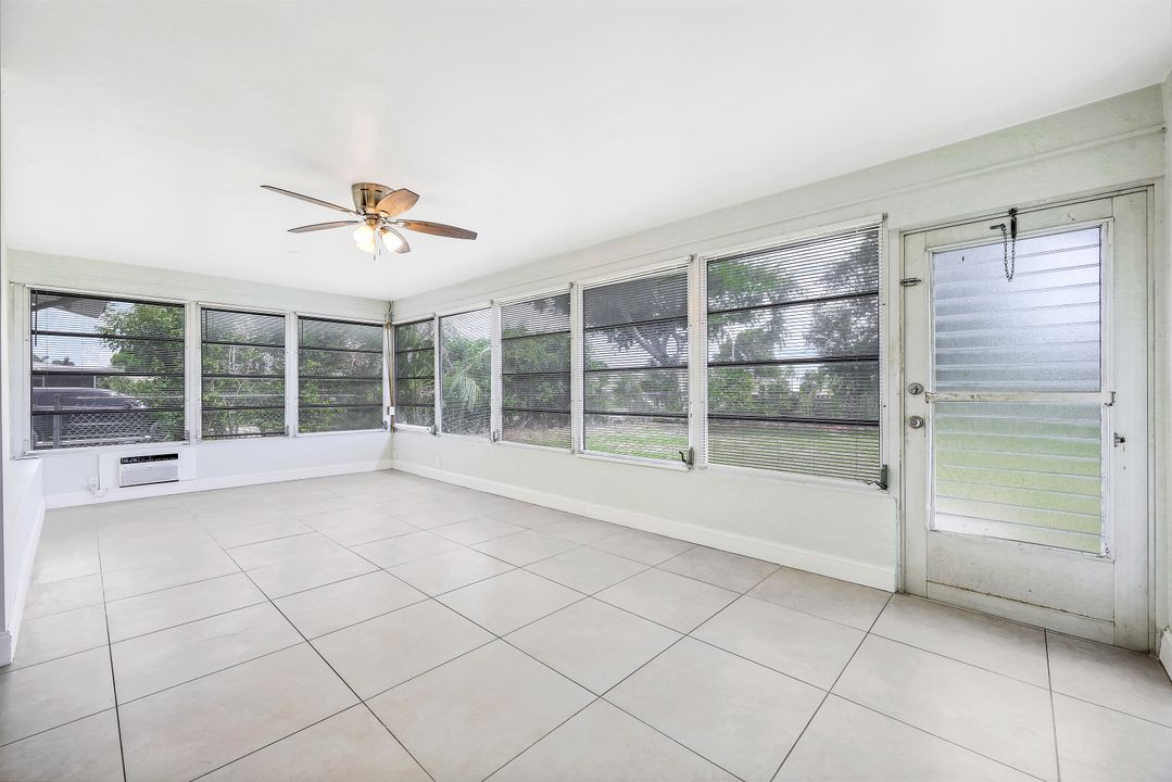 1732 Cornwallis Pkwy, Cape Coral, FL 33904