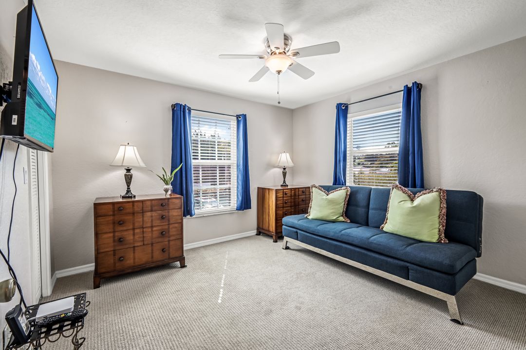 9580 Victoria Ln #208, Naples, FL 34109