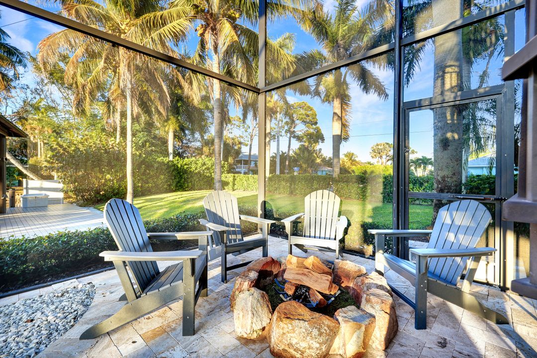 4806 Regal Dr, Bonita Springs, FL 34134