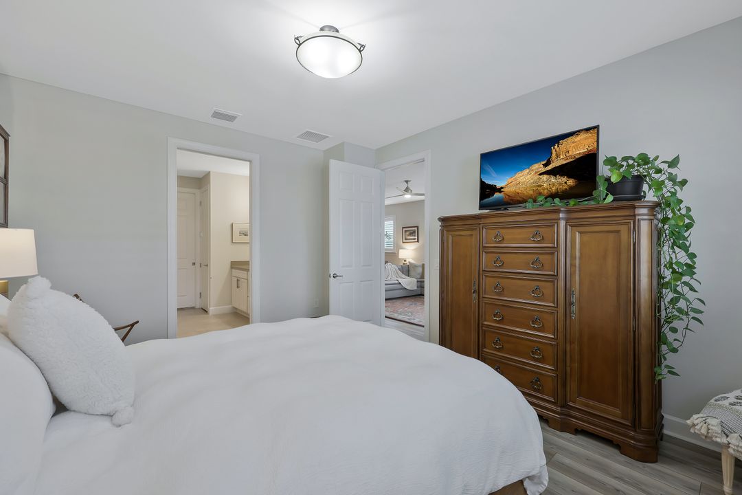 10787 Manatee Key Ln, Estero, FL 33928