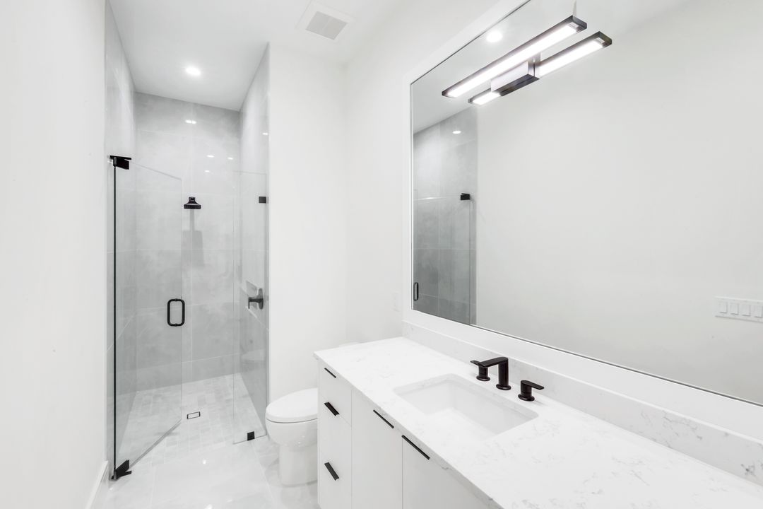 3891 Brynwood Dr, Naples, FL 34119