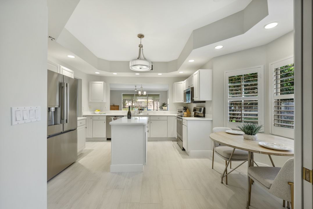 6240 Reserve Cir #802, Naples, FL 34119