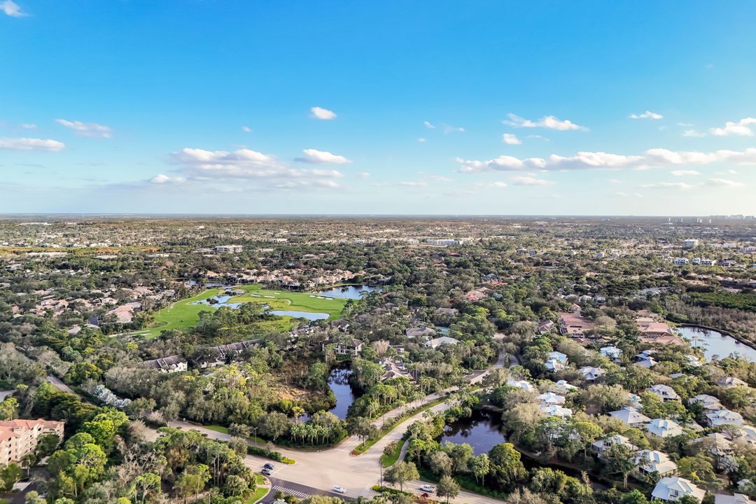 27100 Oakwood Lake Dr, Bonita Springs, FL 34134