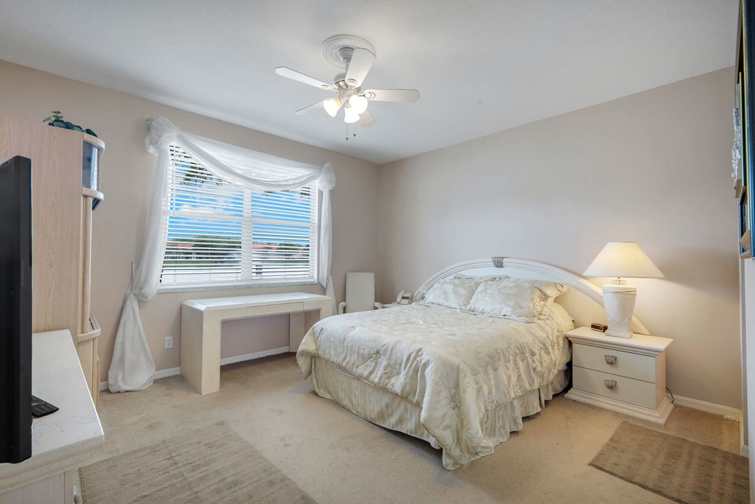 6384 Huntington Lakes Cir #103, Naples, FL 34119