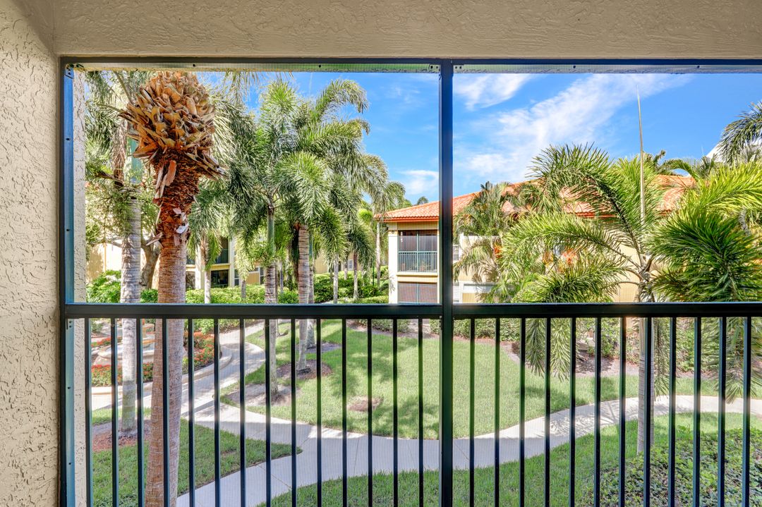 8930 Colonnades Ct E #626, Bonita Springs, FL 34135