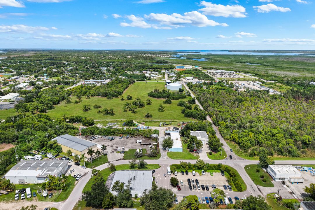 5576 Doug Taylor Cir, Saint James City, FL 33956