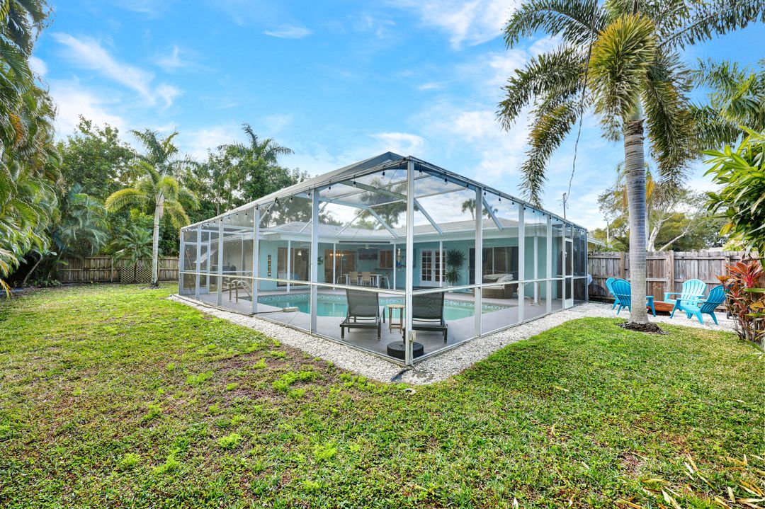 122 Palm River Blvd, Naples, FL 34110