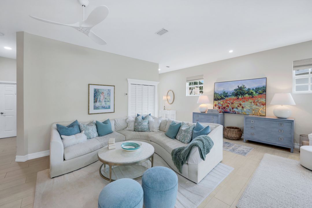 9172 Las Maderas Dr, Bonita Springs, FL 34135