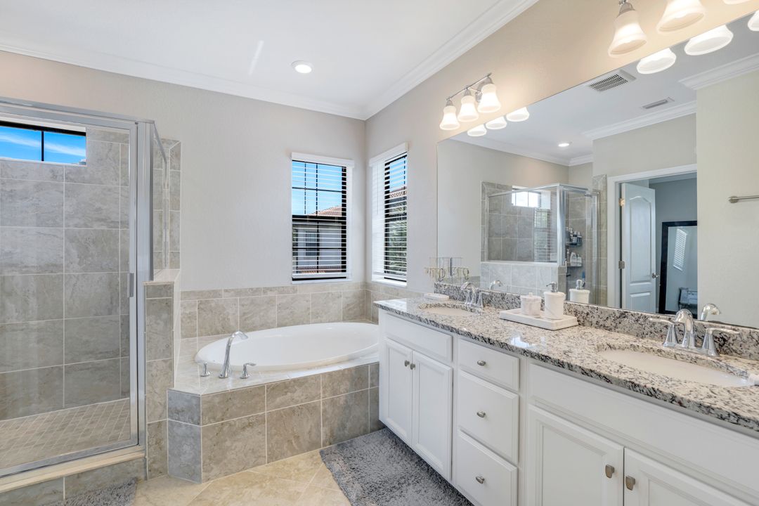 1141 Antaras Ct N, Naples, FL 34113