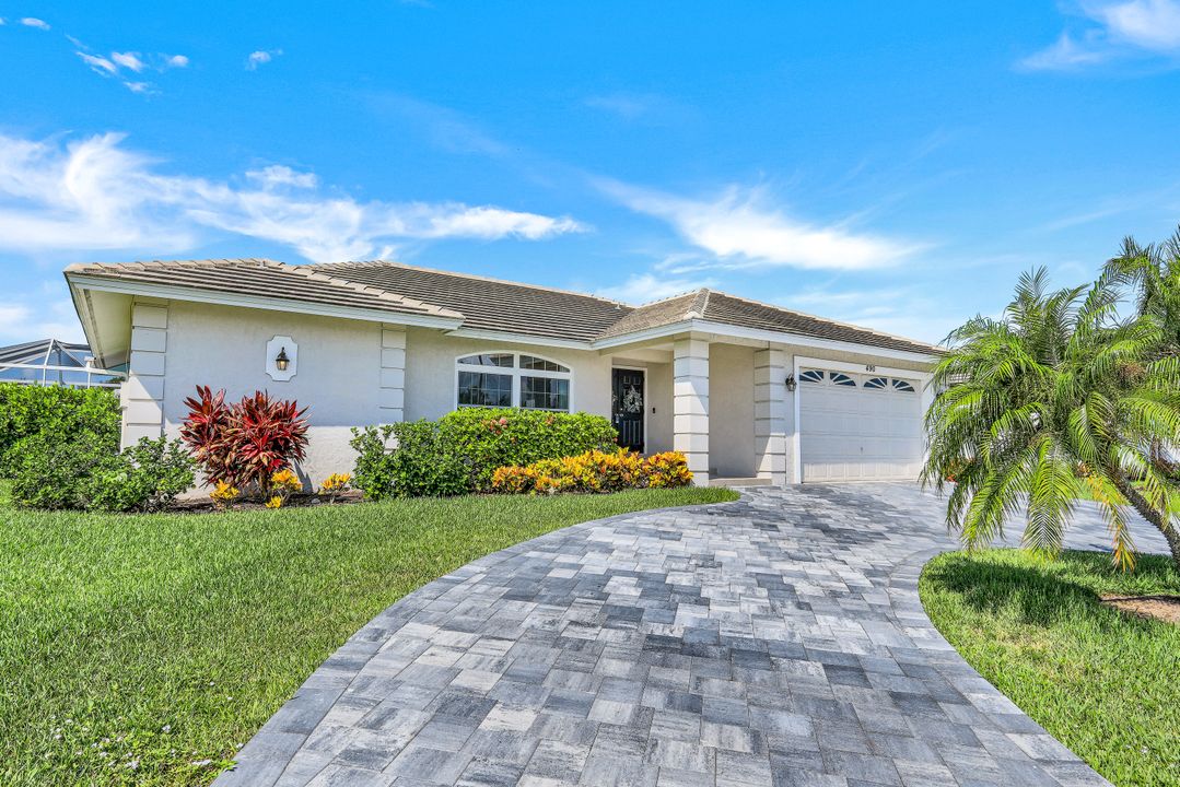 490 N Barfield Dr, Marco Island, FL 34145