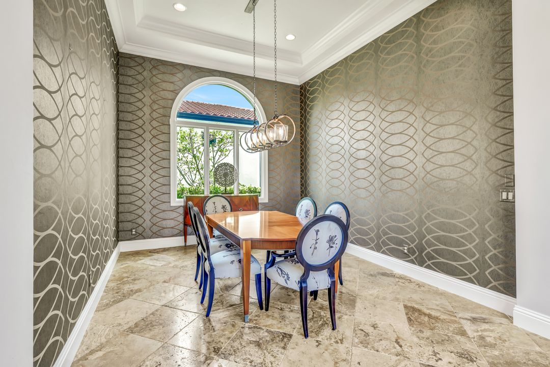 16811 Cabreo Dr, Naples, FL 34110