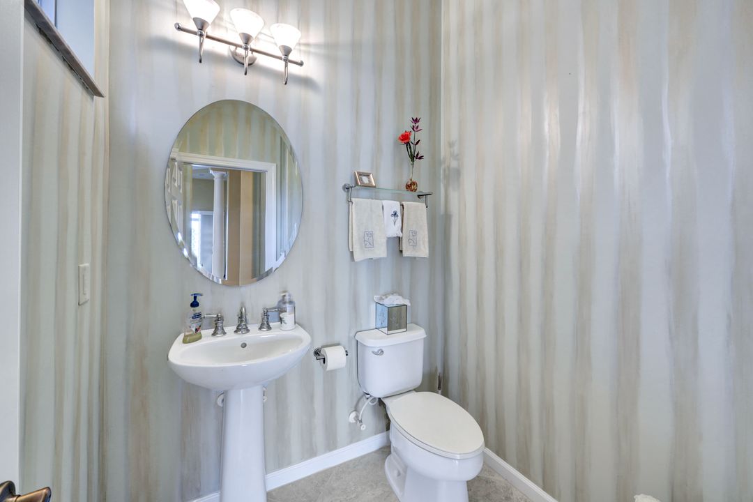 11921 Heather Woods Ct, Naples, FL 34120