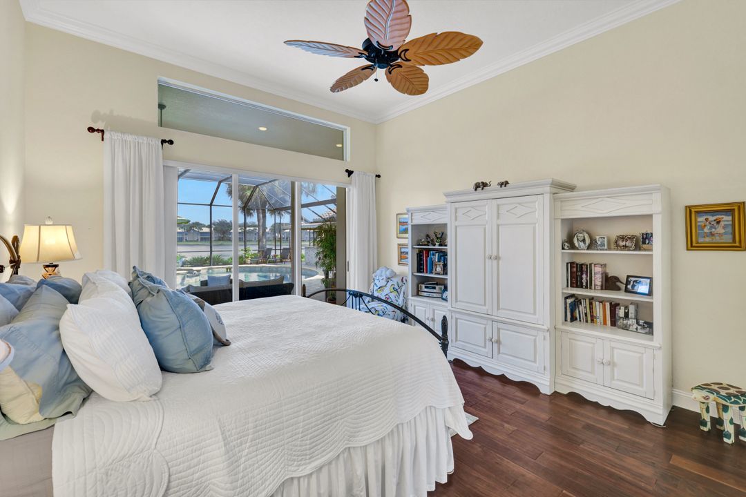 3750 Lakemont Dr, Bonita Springs, FL 34134