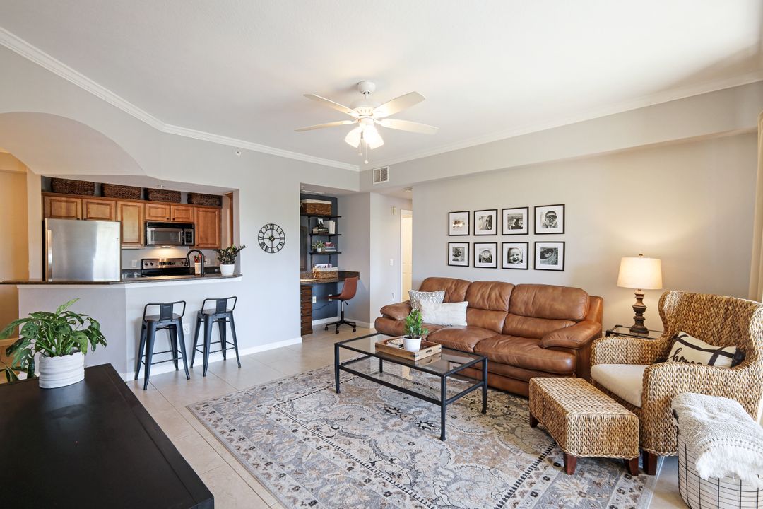 12950 Positano Cir #207, Naples, FL 34105