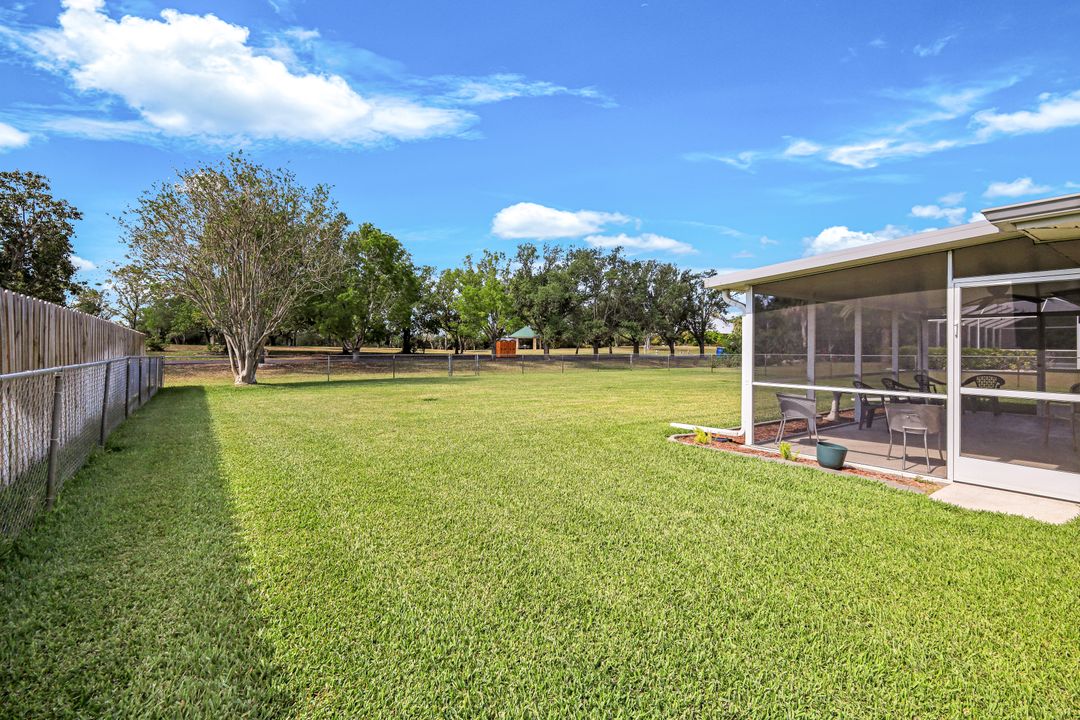 240 El Dorado Pkwy W, Cape Coral, FL 33914