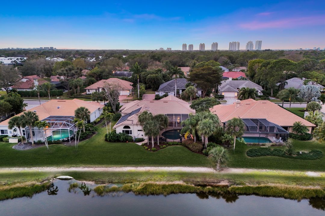 3750 Lakemont Dr, Bonita Springs, FL 34134