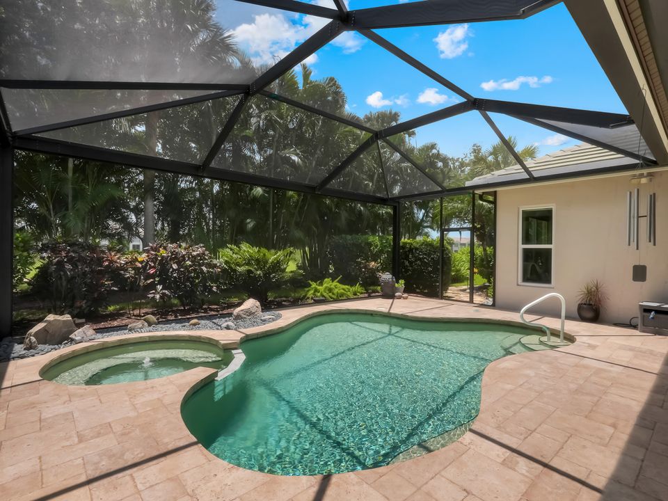 23151 Foxberry Ln, Bonita Springs, FL 34135