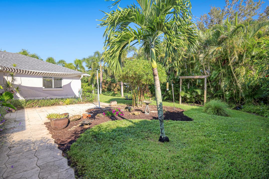 911 SE 20th St, Cape Coral, FL 33990