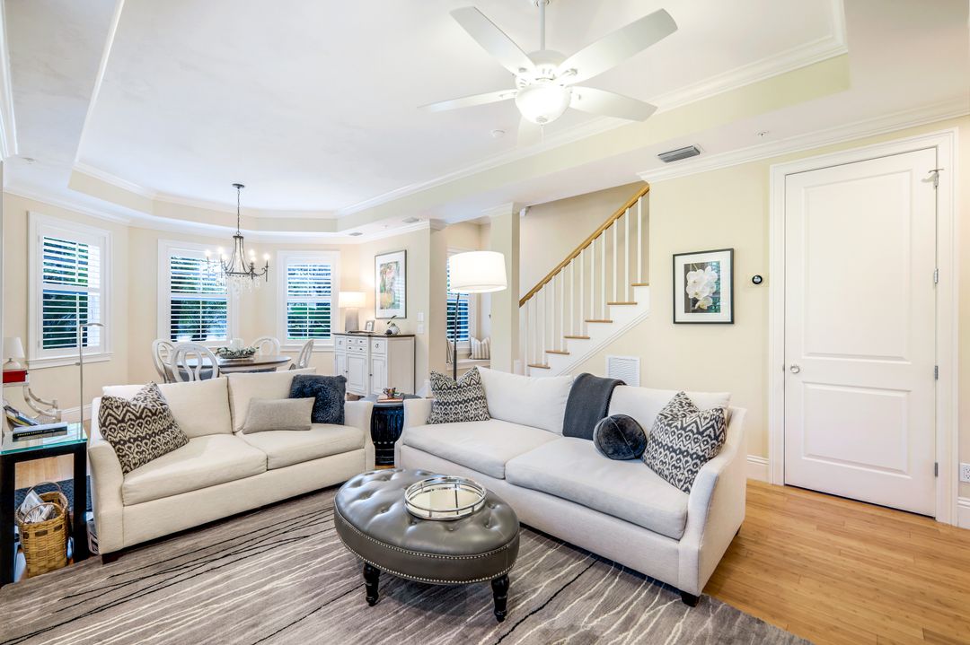 331 3rd Ave S #4, Naples, FL 34102