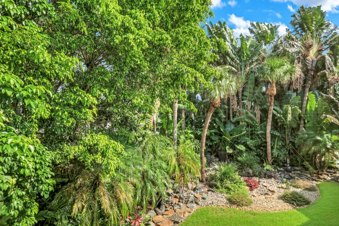2055 Cascades Dr #6, Naples, FL 34112