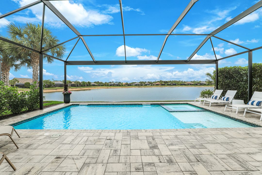 7631 Winding Cypress Dr, Naples, FL 34114