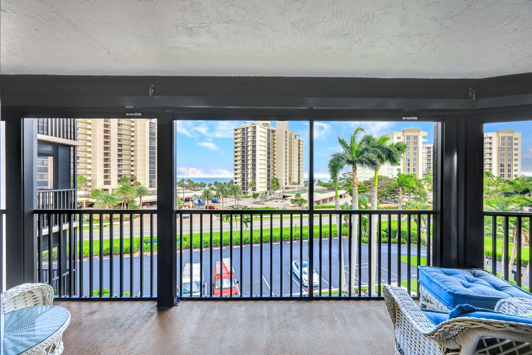 11030 Gulf Shore Dr #302, Naples, FL 34108