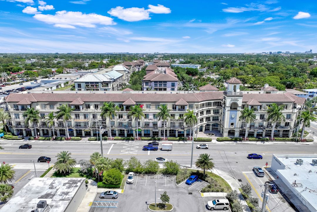 2631 NE 14th Ave #200, Wilton Manors, FL 33334