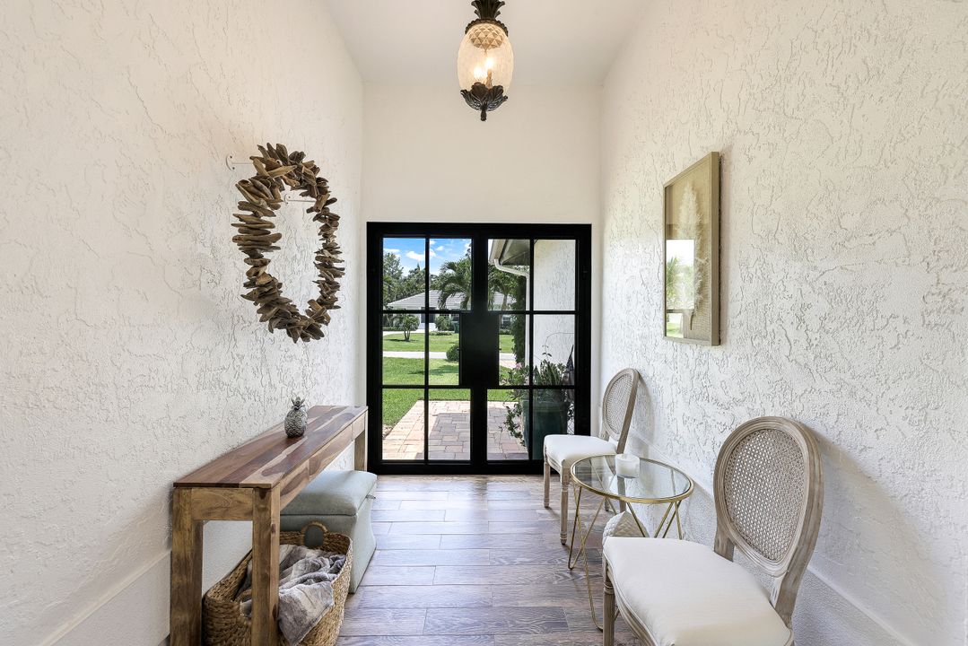 999 E Valley Dr, Bonita Springs, FL 34134