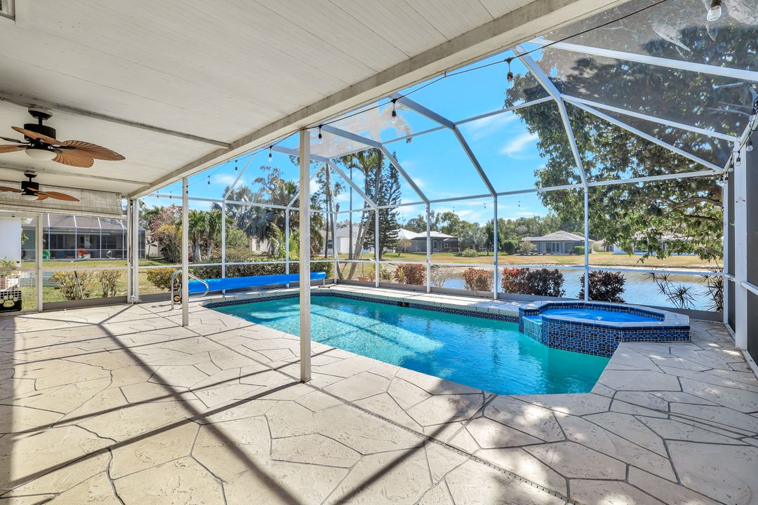 173 Stanhope Cir, Naples, FL 34104