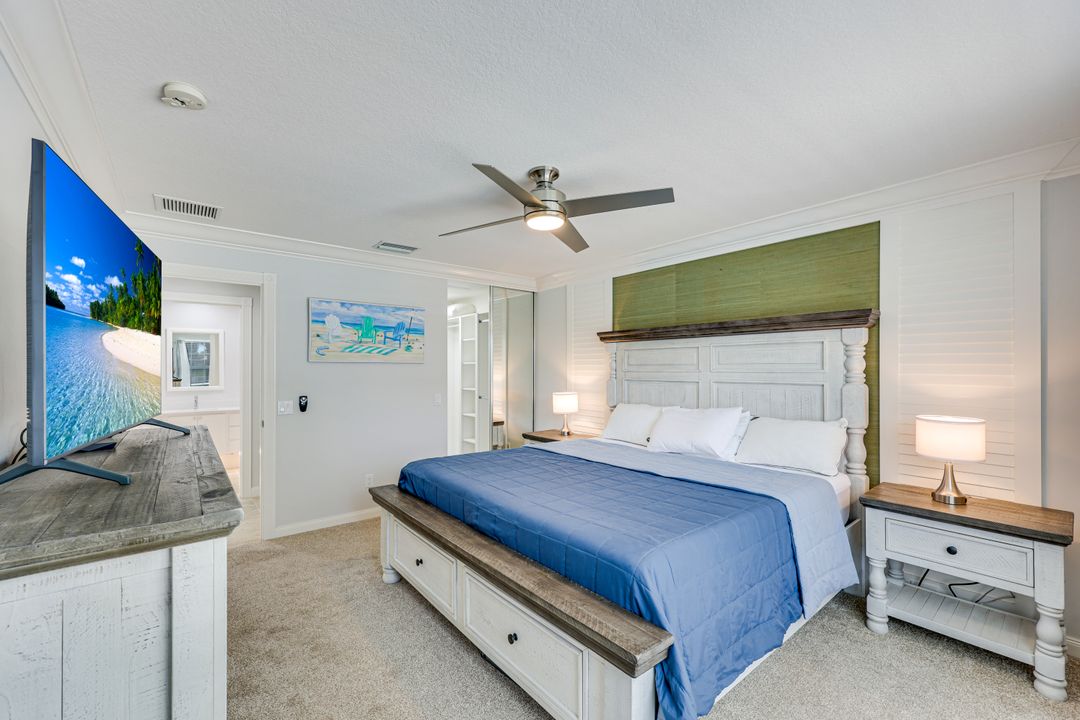 7221 Bellini Way, Naples, FL 34114