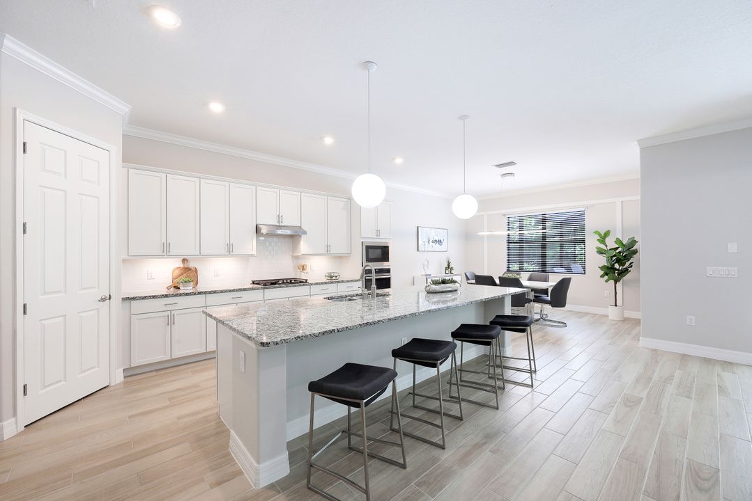 2130 Antigua Ln, Naples, FL 34120