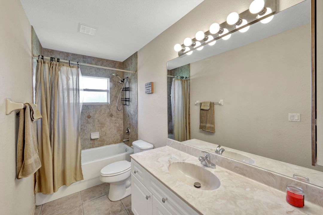 1121 NW 27th Ave, Cape Coral, FL 33993