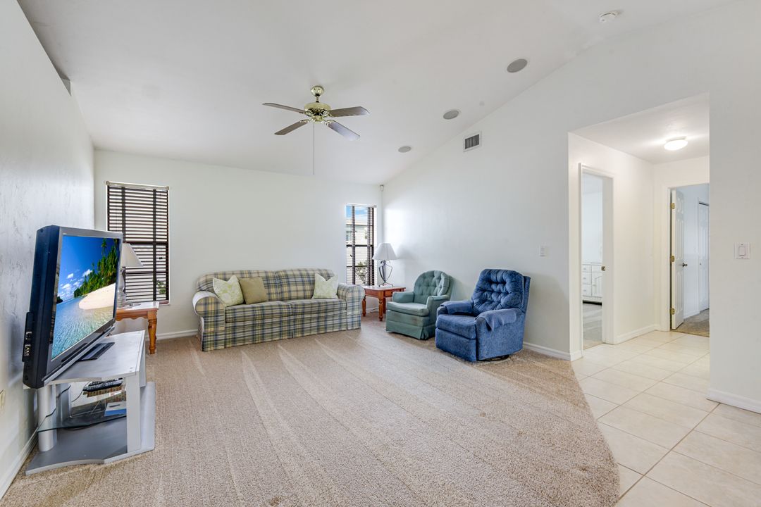 1002 SE 5th St, Cape Coral, FL 33990