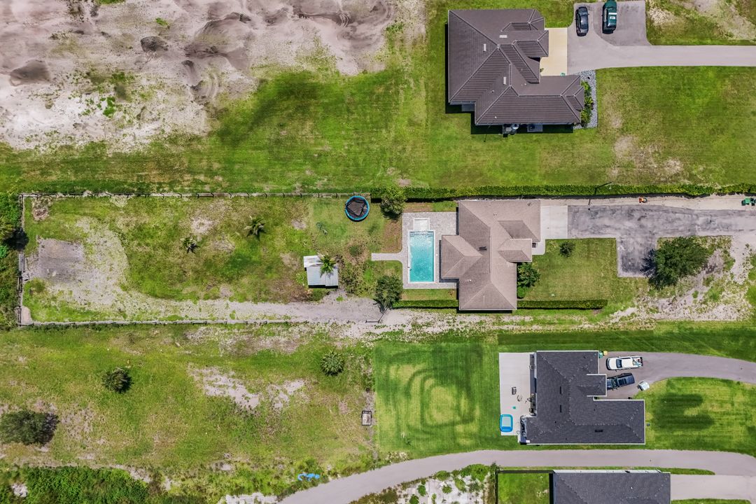 3857 39th Ave NE, Naples, FL 34120