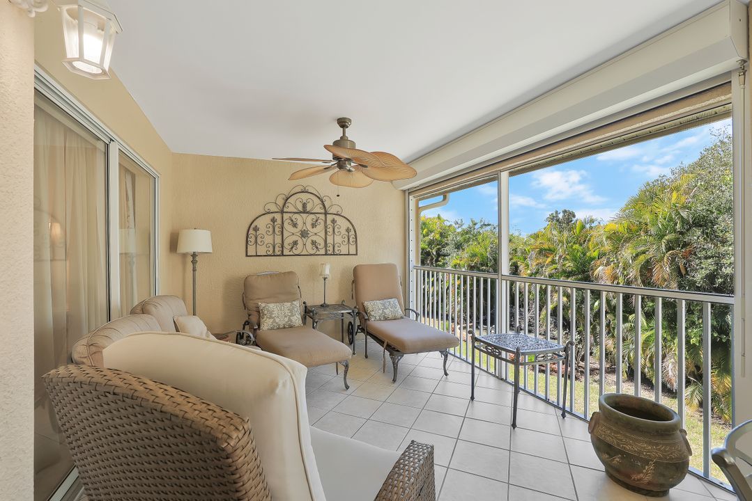 2360 Hidden Lake Ct #10, Naples, FL 34112