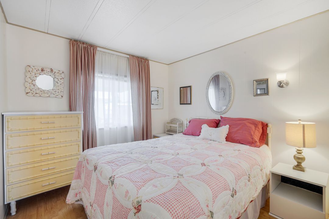 27520 Bourbonniere Dr, Bonita Springs, FL 34135