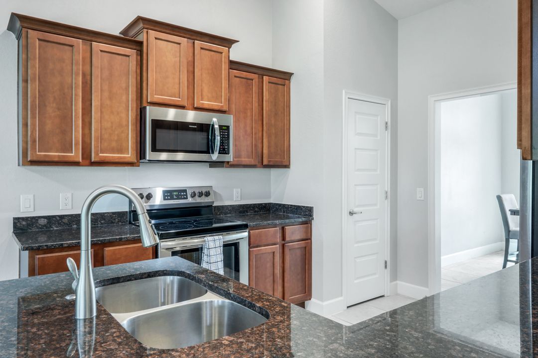 3457 NE 18th Pl, Cape Coral, FL 33909