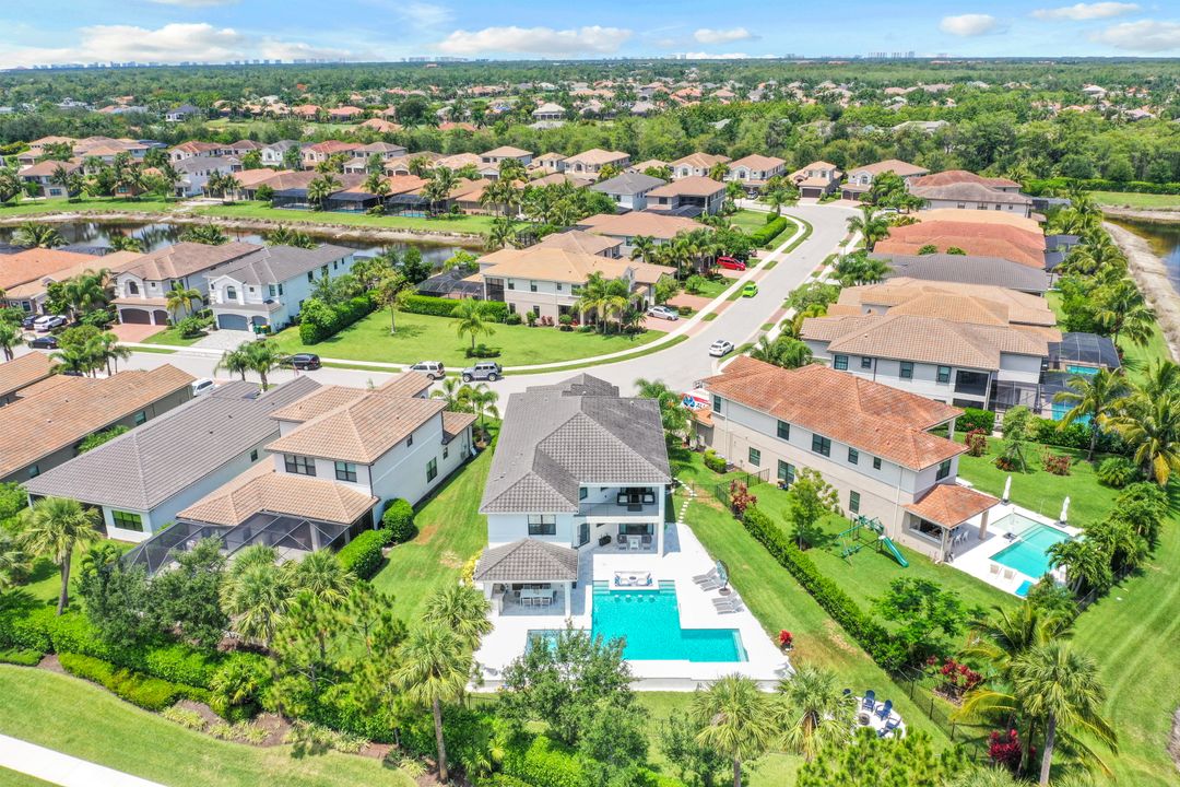 4138 Aspen Chase Dr, Naples, FL 34119