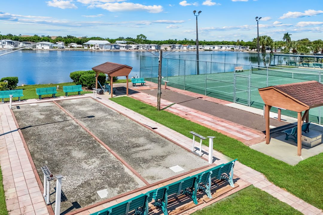 325 Imperial Wilderness Blvd, Naples, FL 34114