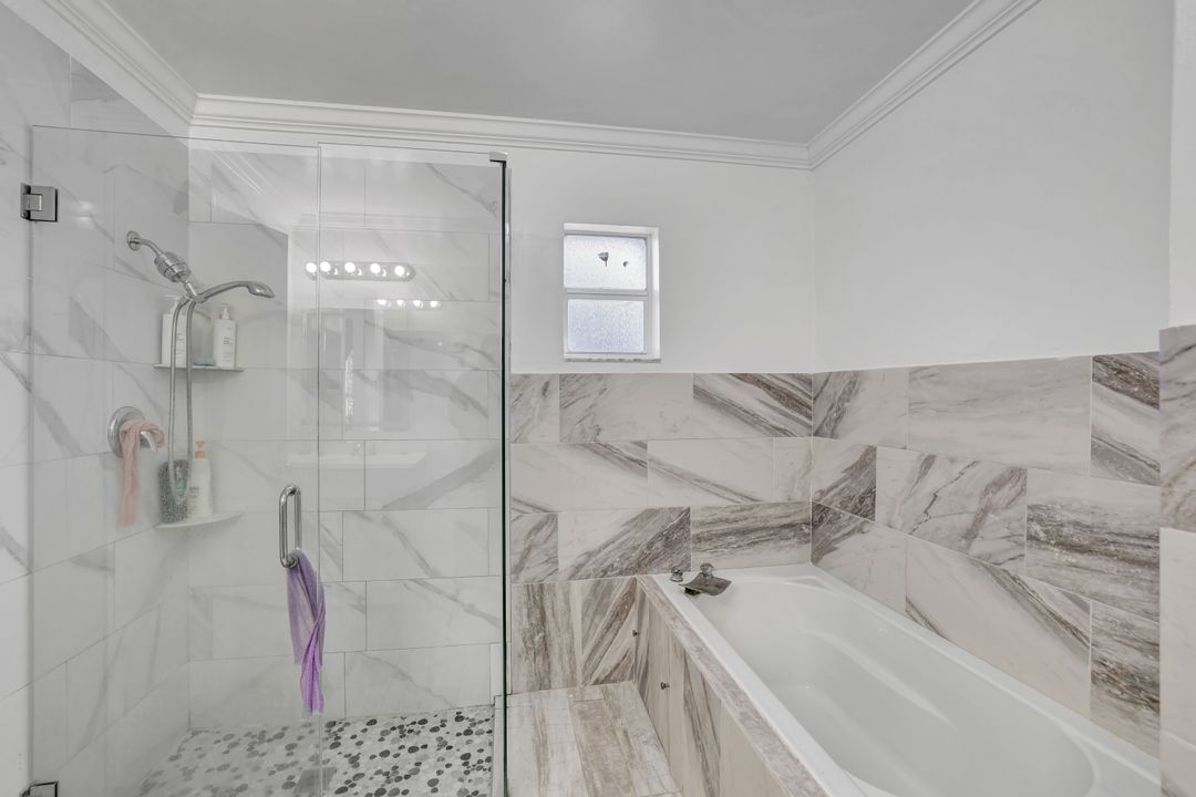 4090 32nd Ave SE, Naples, FL 34117