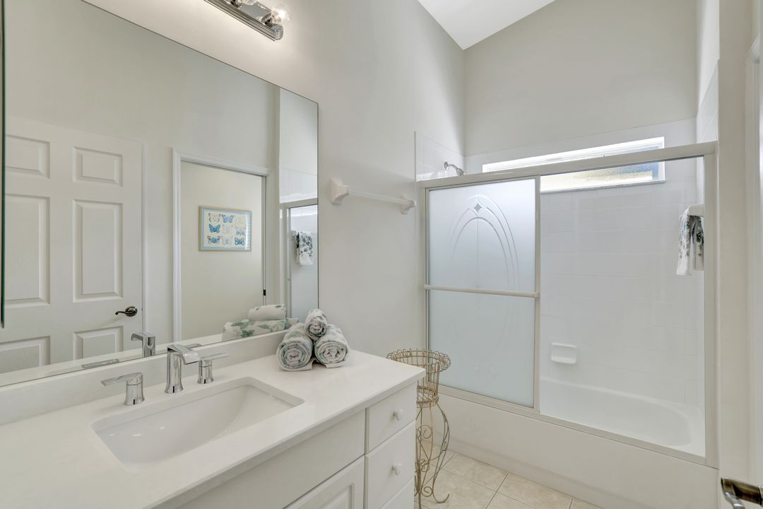2370 Magnolia Ave #2, Naples, FL 34112