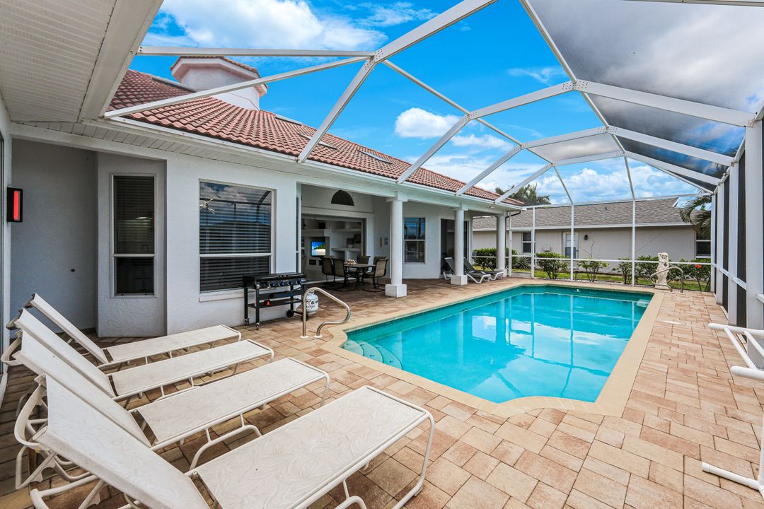 3712 SE 17th Pl, Cape Coral, FL 33904